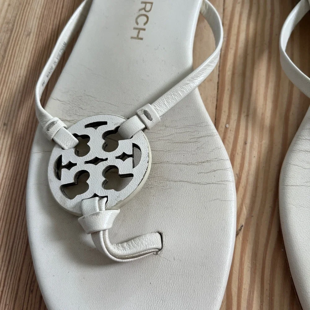 Tory Burch Miller Sandal Cream Leather Logo Thong Flats Women 9 Off White slipon